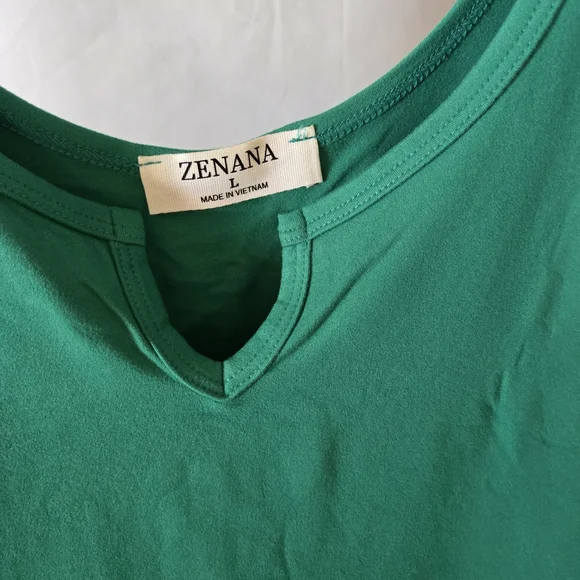 NEW- Zenana Vibrant Emerald Green Sleeveless Bodysuit - Picture 2 of 4